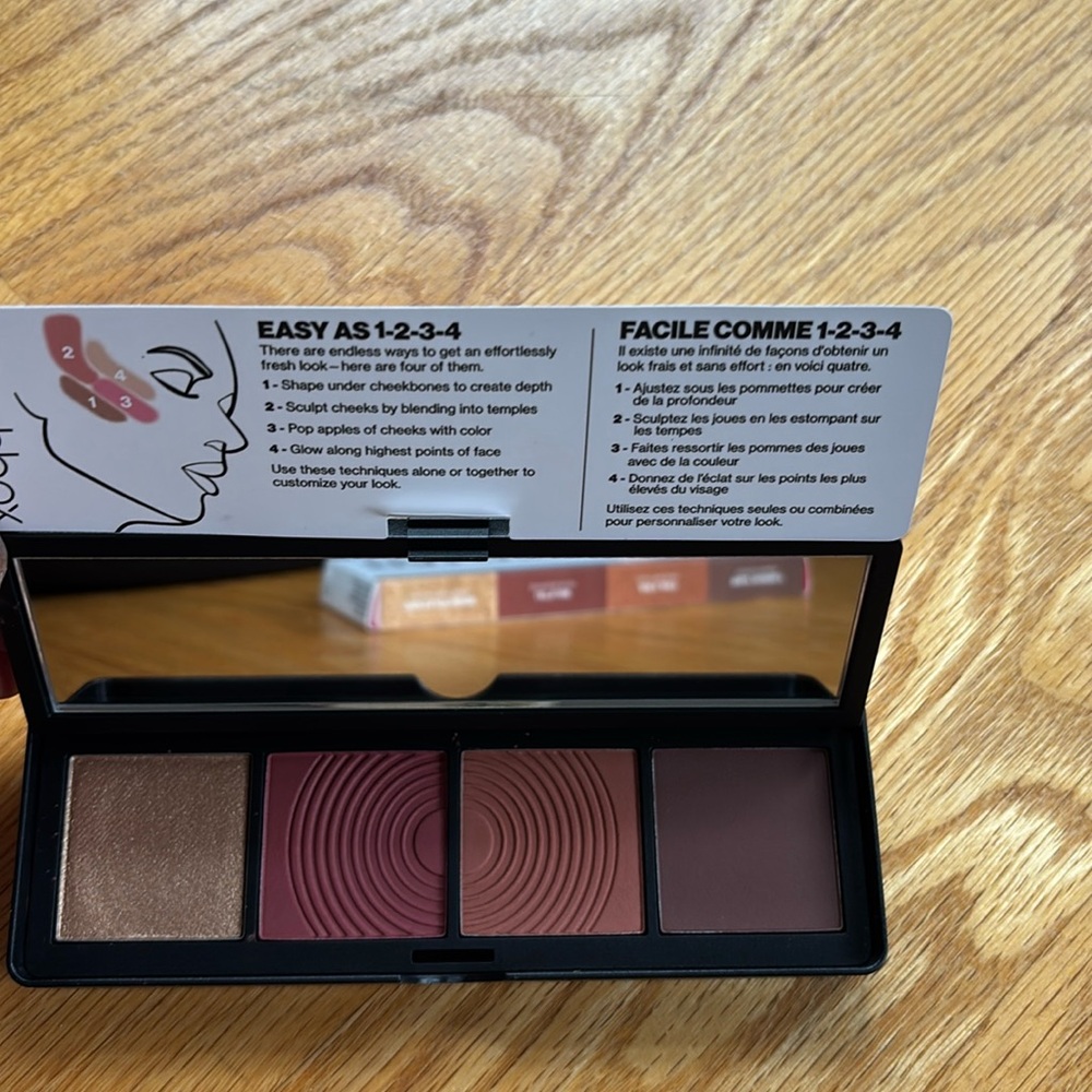 Smashbox HALO sculpt and glow face palette